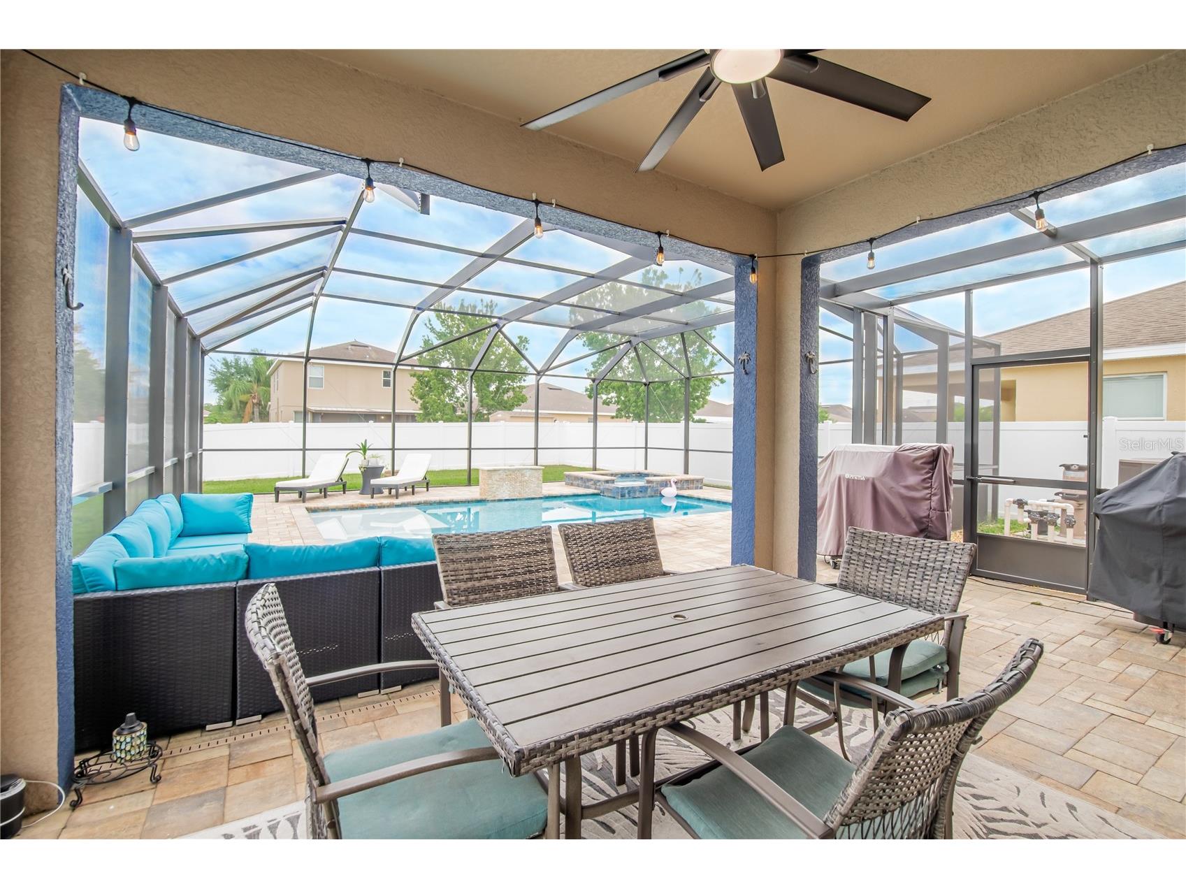 402 Britton Shores Court Ruskin FL 33570 TB8513937 image4