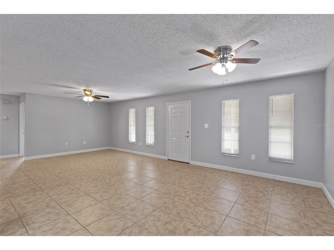 402 Century Avenue Fruitland Park FL 34731 O6363298 image12