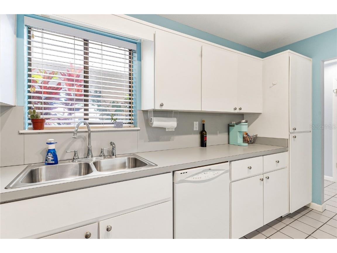 402 Clusterwood Drive Yalaha FL 34797 - LAKE HARRIS G5106185 image14