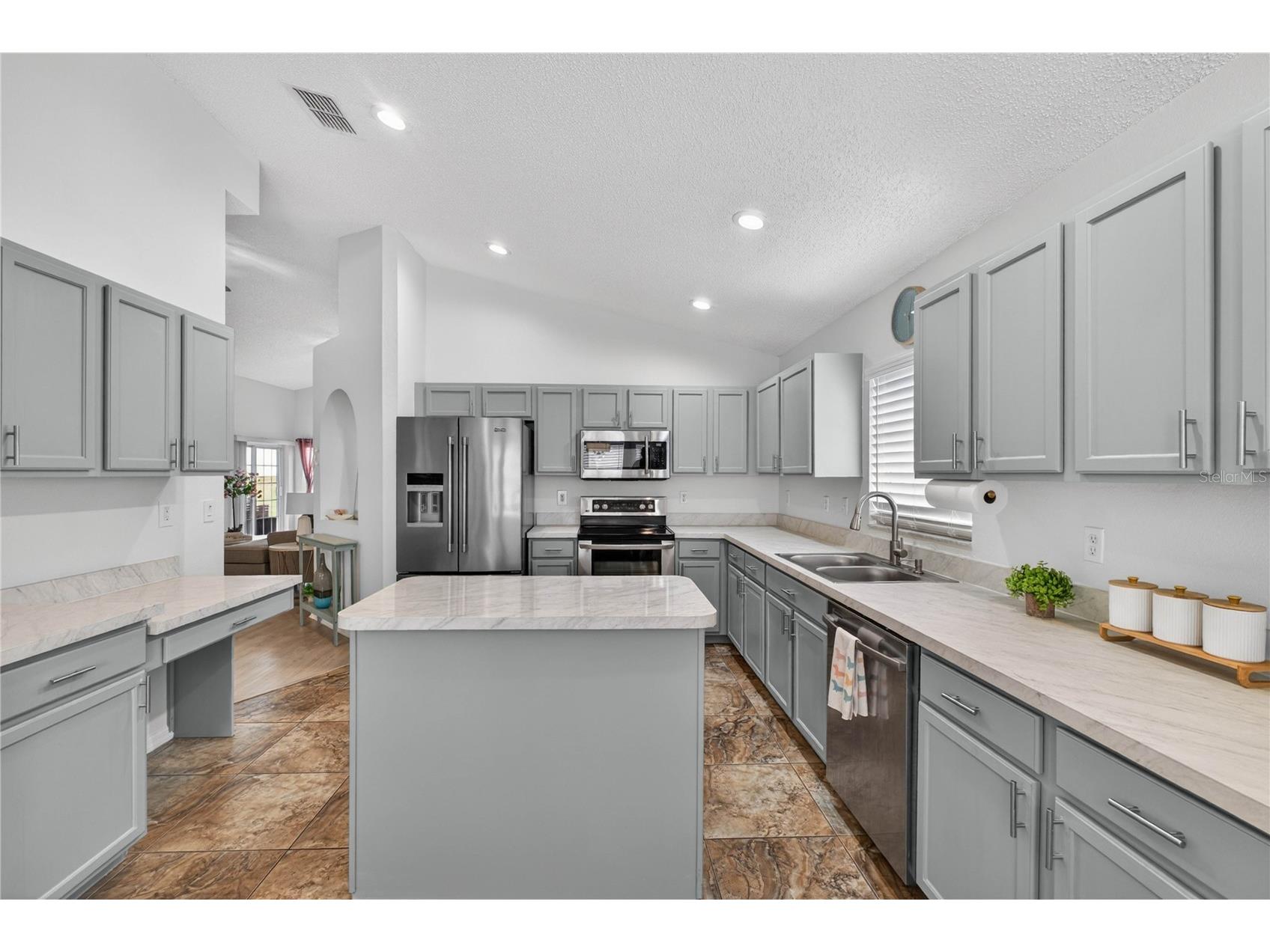 402 Delancey Drive Davenport FL 33837 O6413413 image11