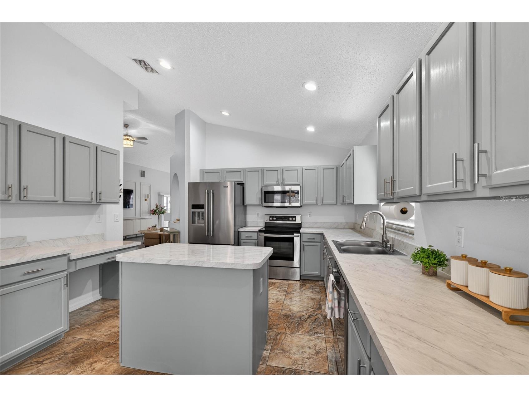 402 Delancey Drive Davenport FL 33837 O6413413 image15
