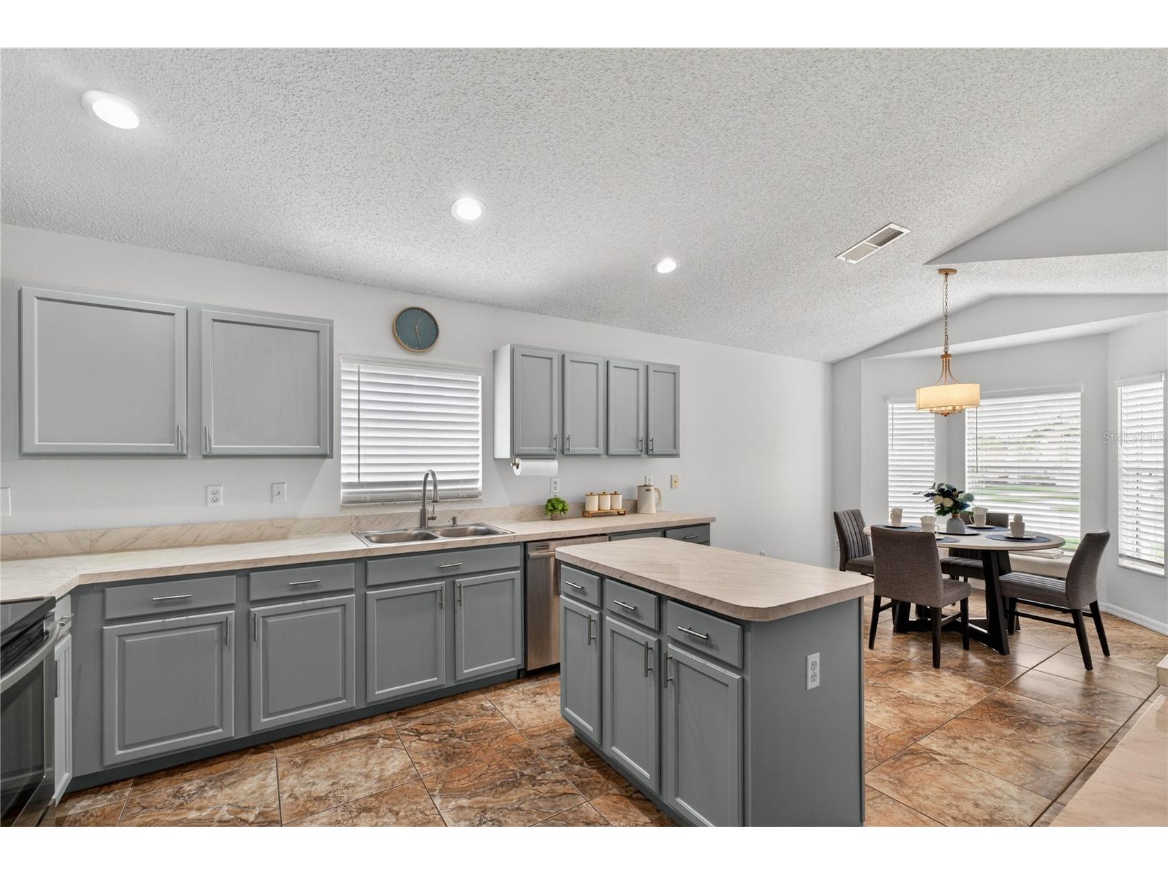 402 Delancey Drive Davenport FL 33837 O6413413 image9