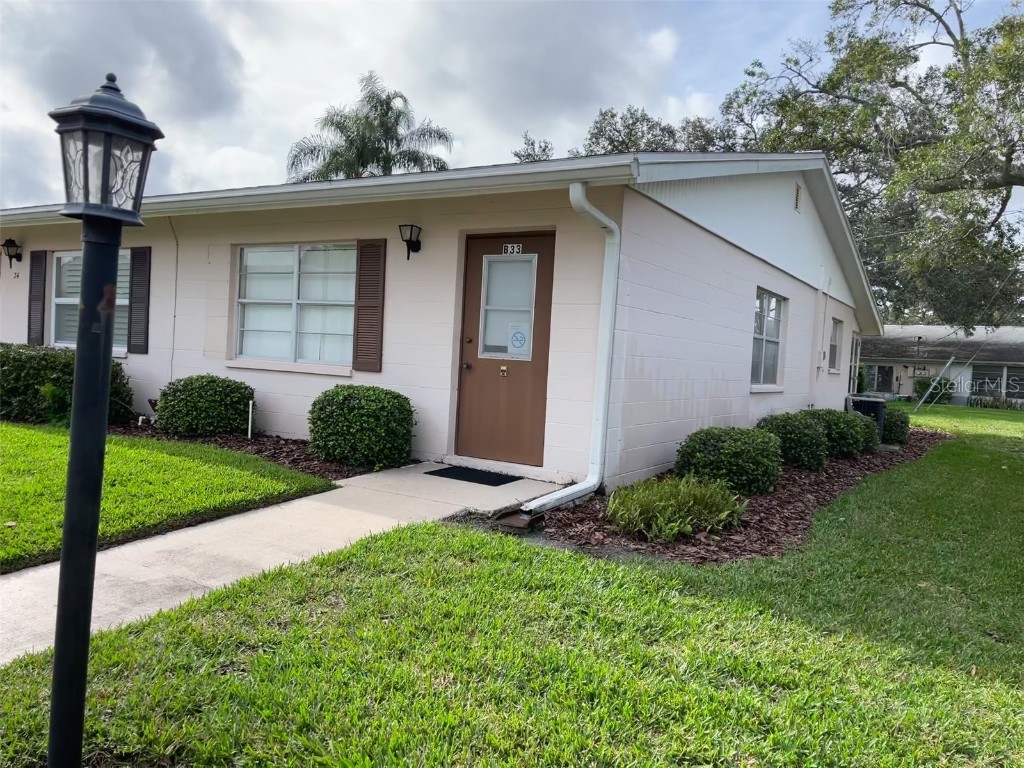 402 Dorchester Place #33 Sun City Center FL 33573 T3415602 image1