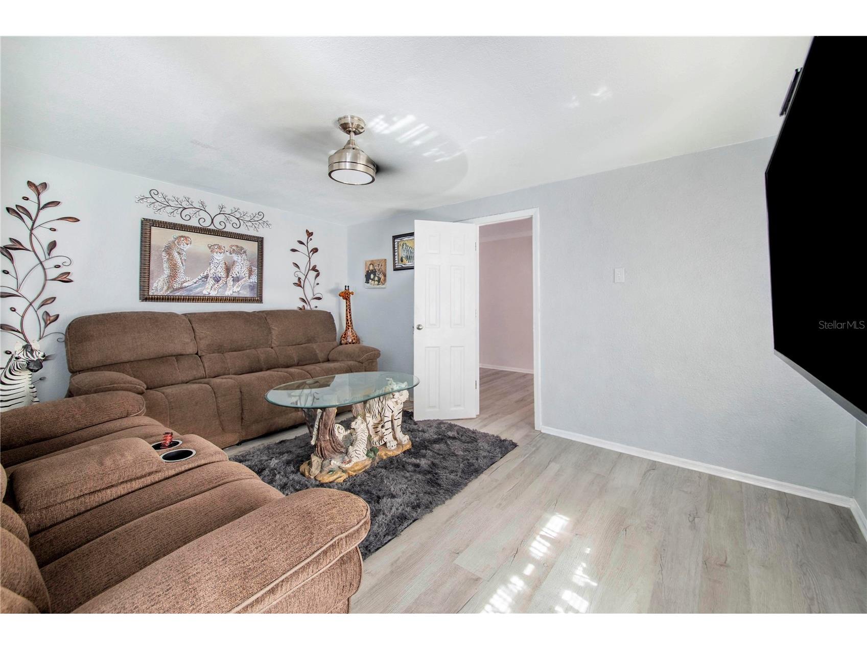 402 E Main Street Dundee FL 33838 P4938541 image36