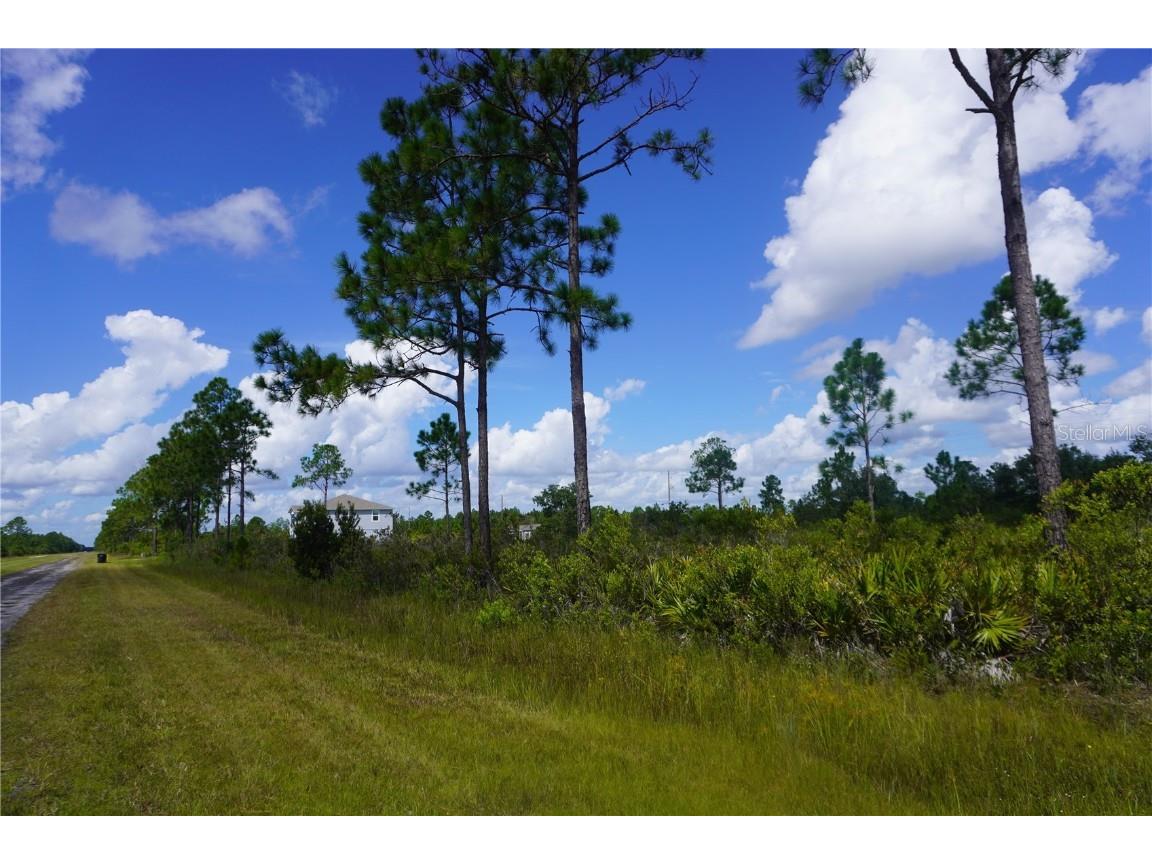 402 Japonica Avenue Indian Lake Estates FL 33855 - LAKE WALK ON WATER P4936366 image6