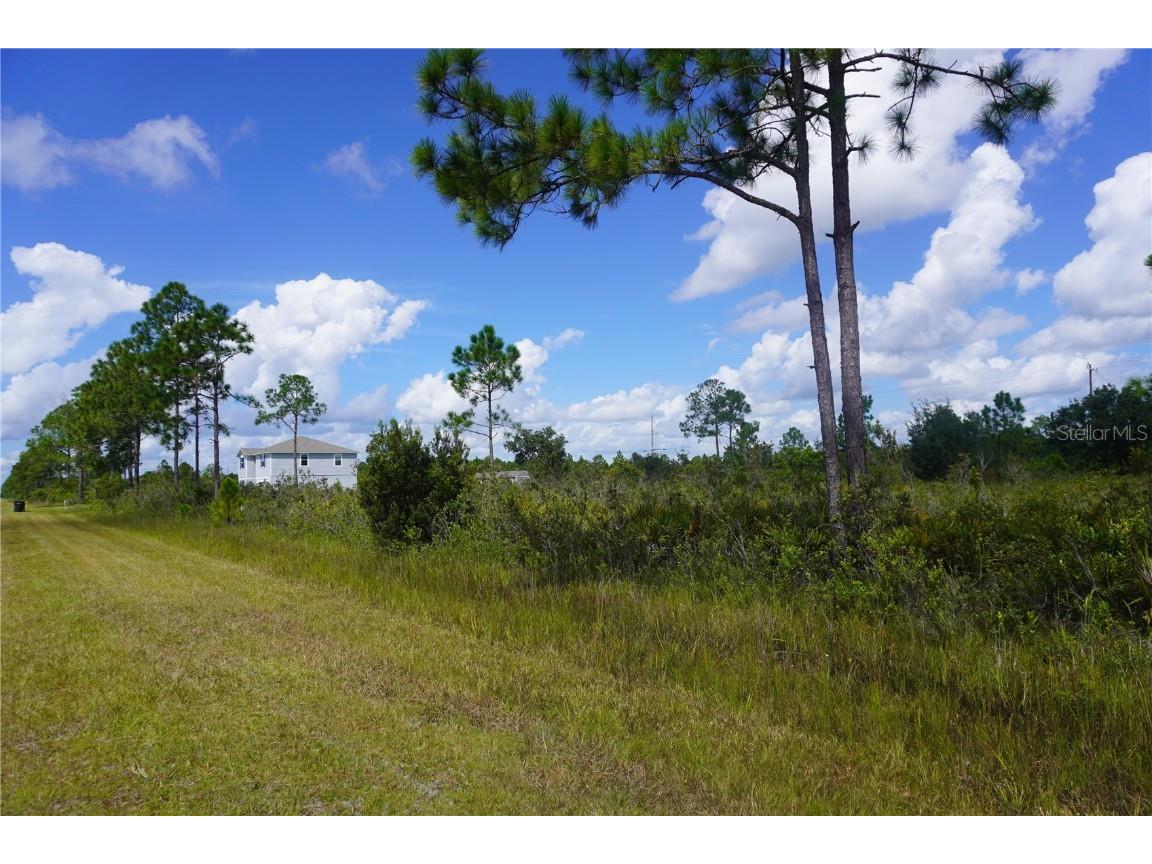 402 Japonica Avenue Indian Lake Estates FL 33855 - LAKE WALK ON WATER P4936366 image8