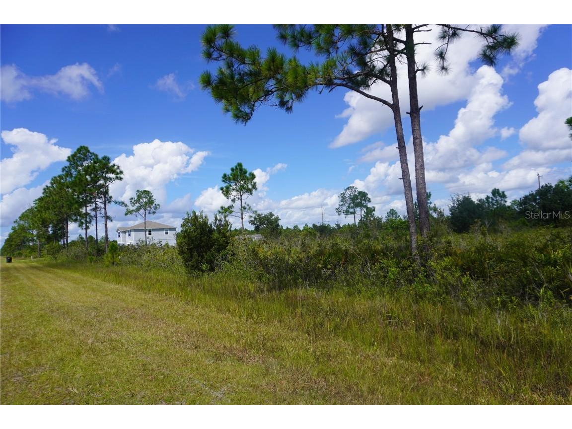 402 Japonica Avenue Indian Lake Estates FL 33855 - LAKE WALK ON WATER P4936366 image9