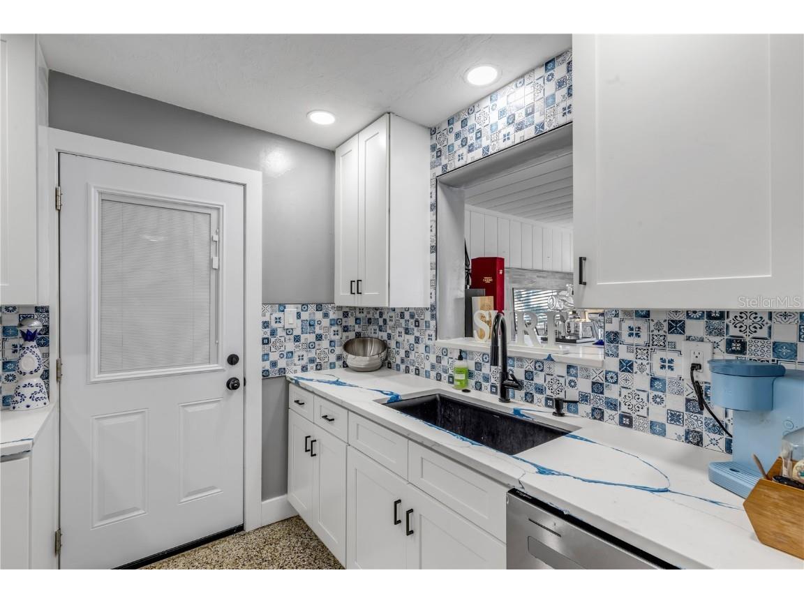 402 Lincoln Avenue New Smyrna Beach FL 32169 NS1086699 image35