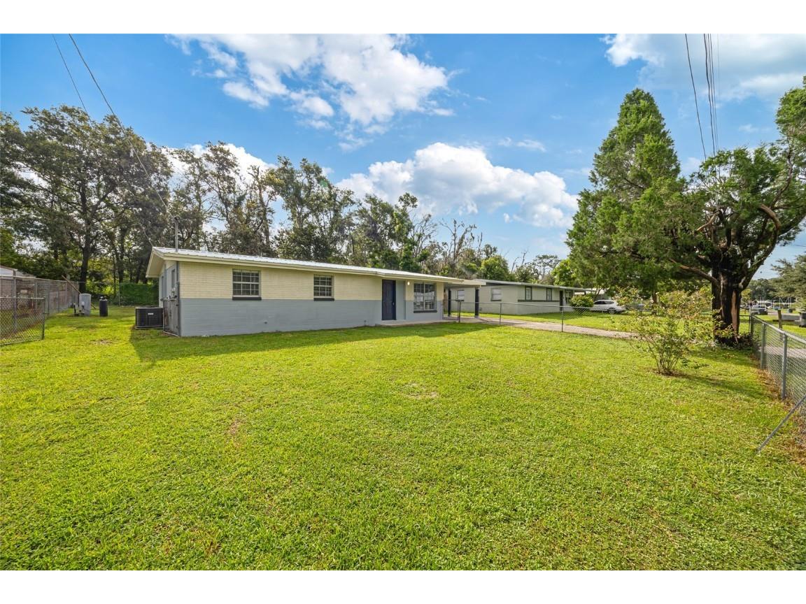 402 Midwood Drive Plant City FL 33566 TB8421888 image1