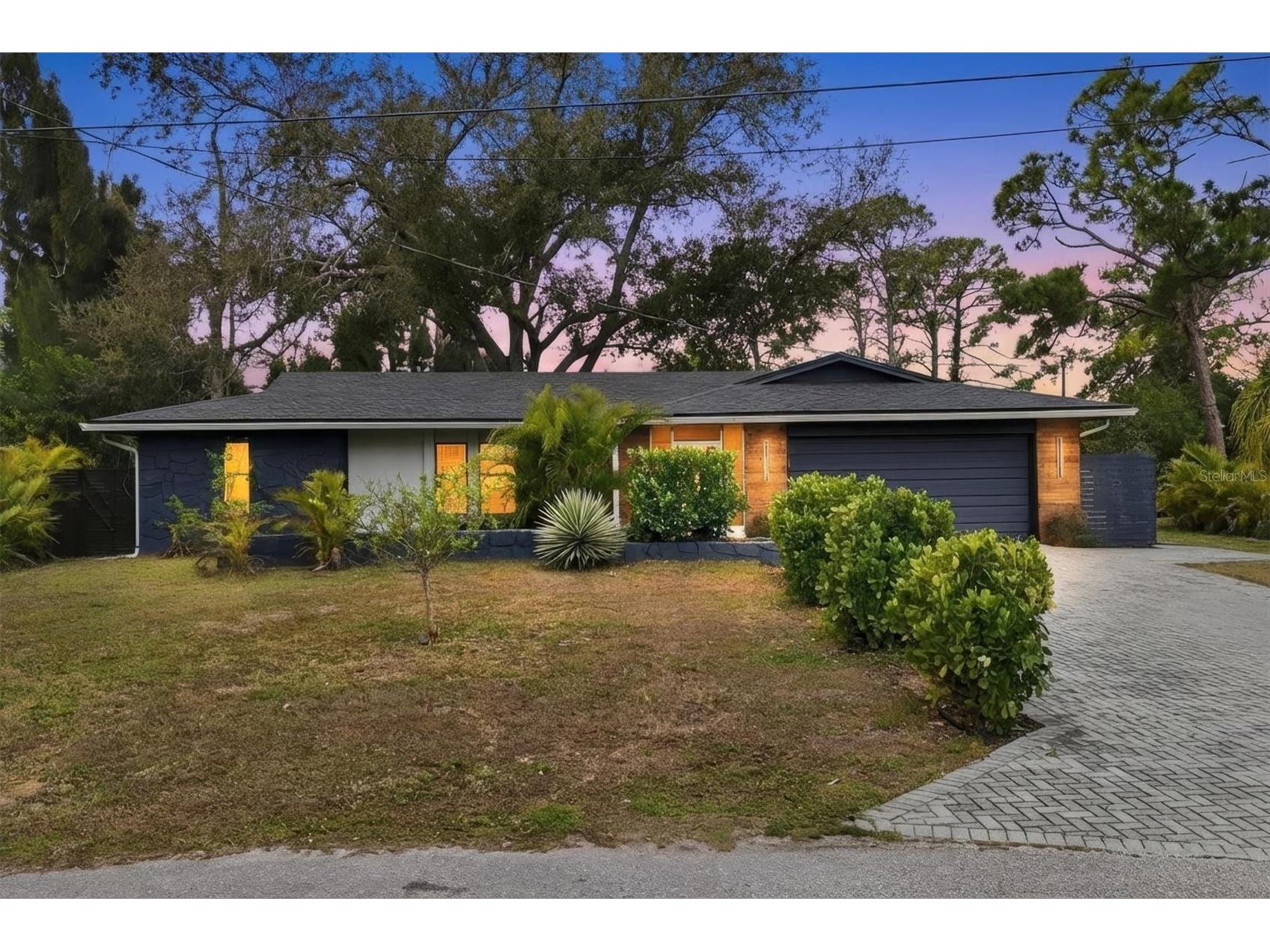 402 Monza Avenue North Port FL 34287 N6142482 image1