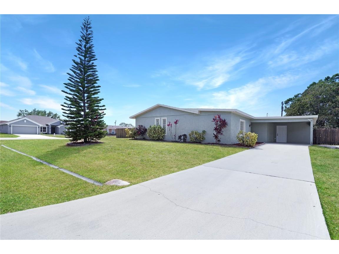 402 NW Riverside Drive Port Saint Lucie FL 34983 O6100688 image1