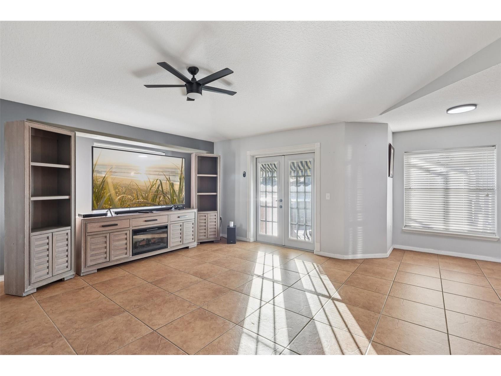 402 Ohio Way Kissimmee FL 34759 S5141942 image3