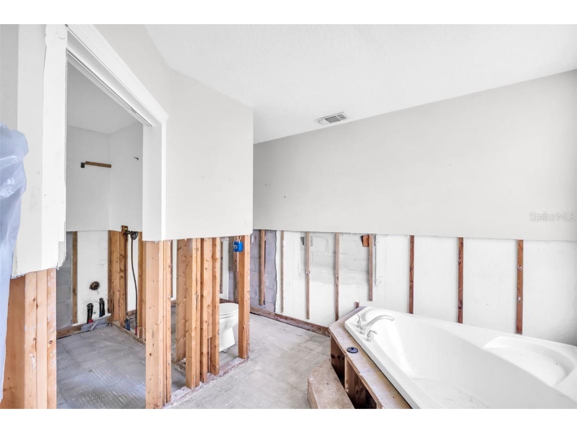 402 Orchid Palm Harbor FL 34683 TB8416859 image14