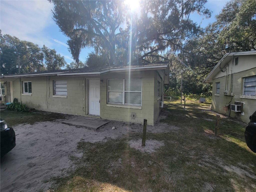 402 Peters St Wildwood FL 34785 S5139140 image1