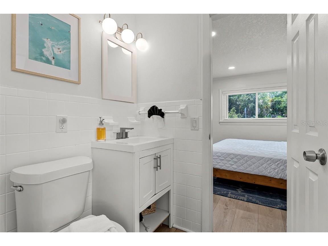 402 S Orlando Avenue Cocoa Beach FL 32931 - COCOA BEACH O6318947 image13