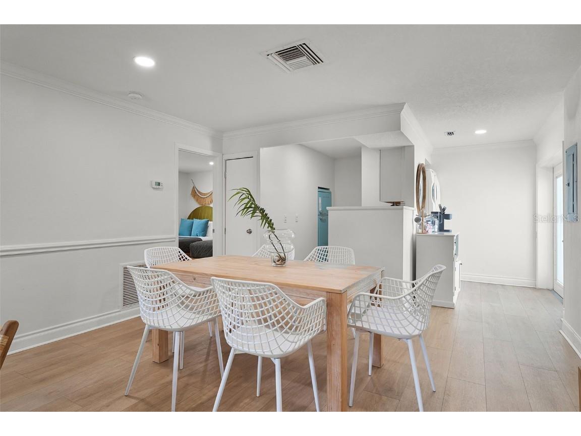 402 S Orlando Avenue Cocoa Beach FL 32931 - COCOA BEACH O6318947 image17