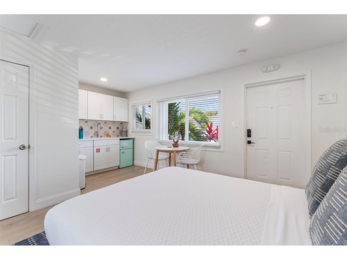 402 S Orlando Avenue Cocoa Beach FL 32931 - COCOA BEACH O6318947 image33