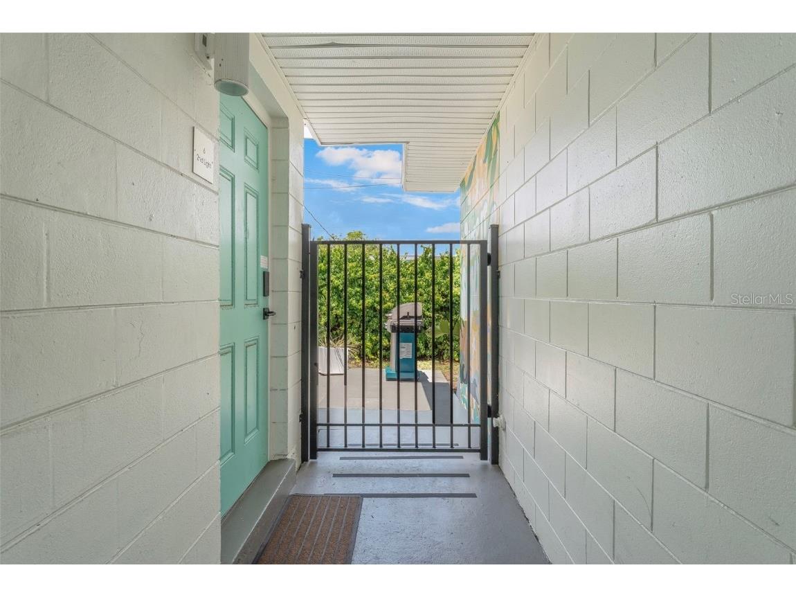 402 S Orlando Avenue Cocoa Beach FL 32931 - COCOA BEACH O6318947 image38