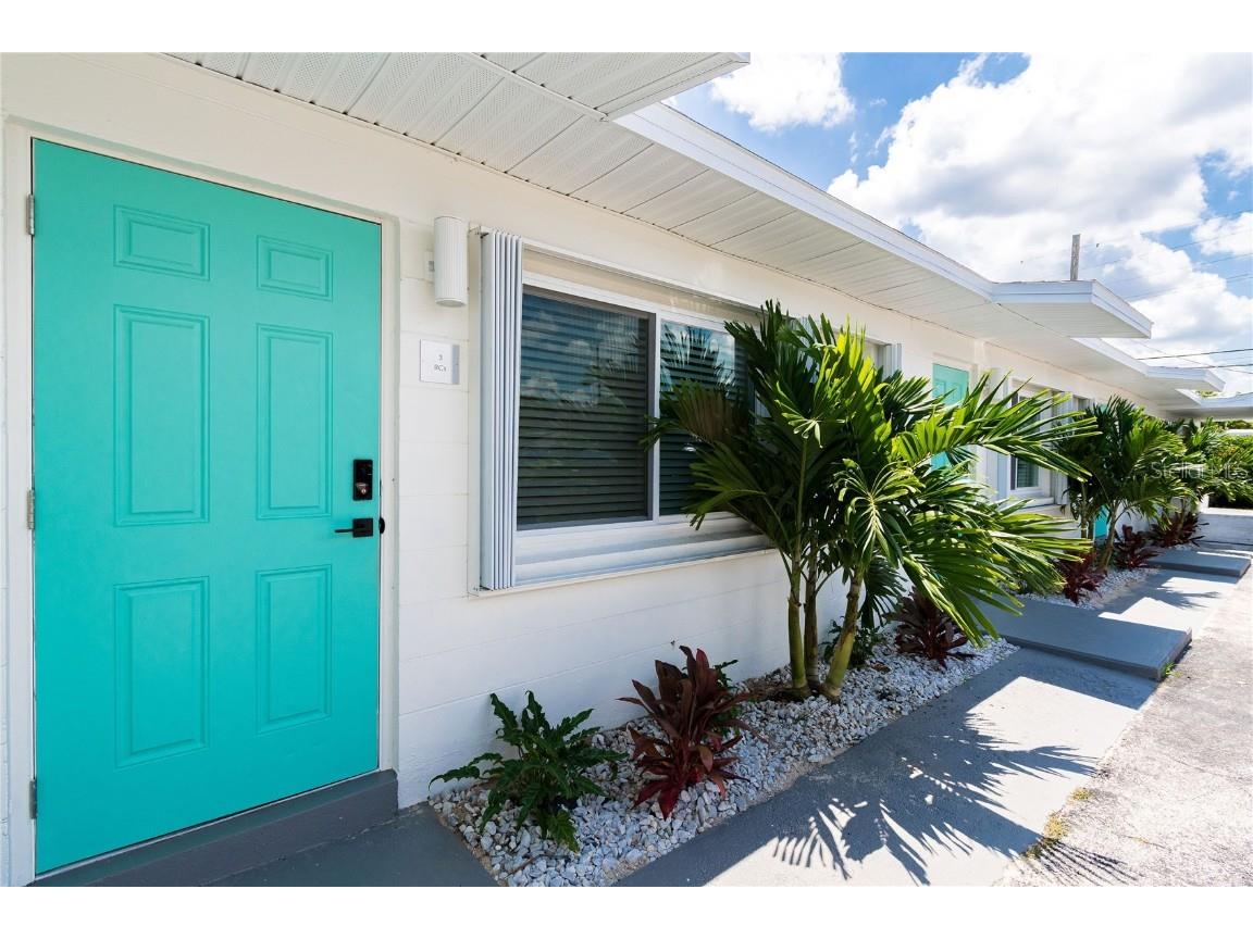 402 S Orlando Avenue Cocoa Beach FL 32931 - COCOA BEACH O6318947 image8