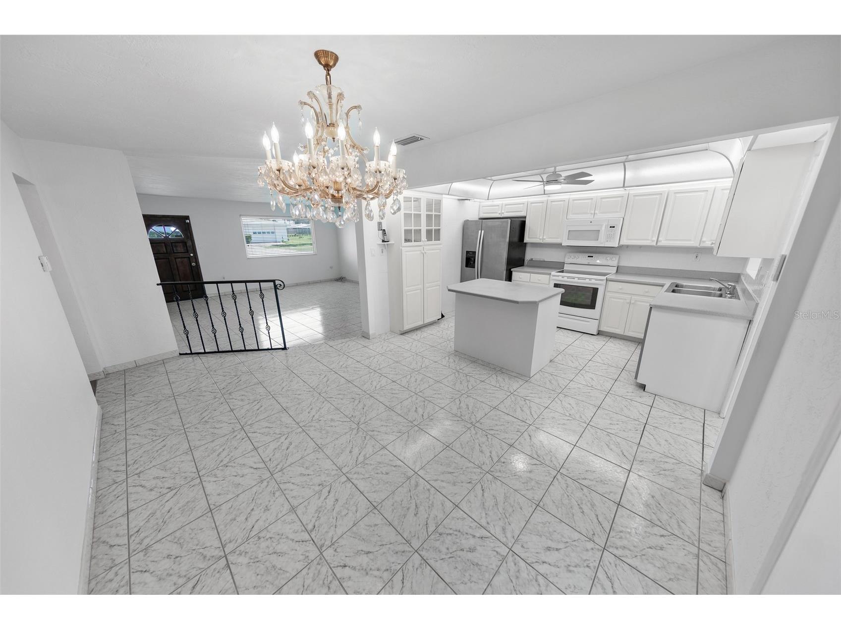 402 Seaview Avenue Daytona Beach FL 32118 NS1088477 image10