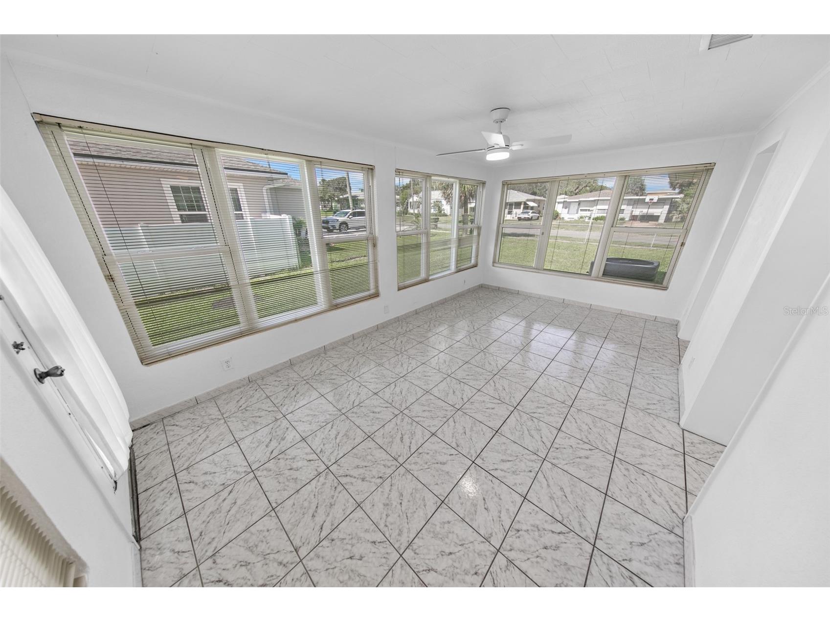 402 Seaview Avenue Daytona Beach FL 32118 NS1088477 image18