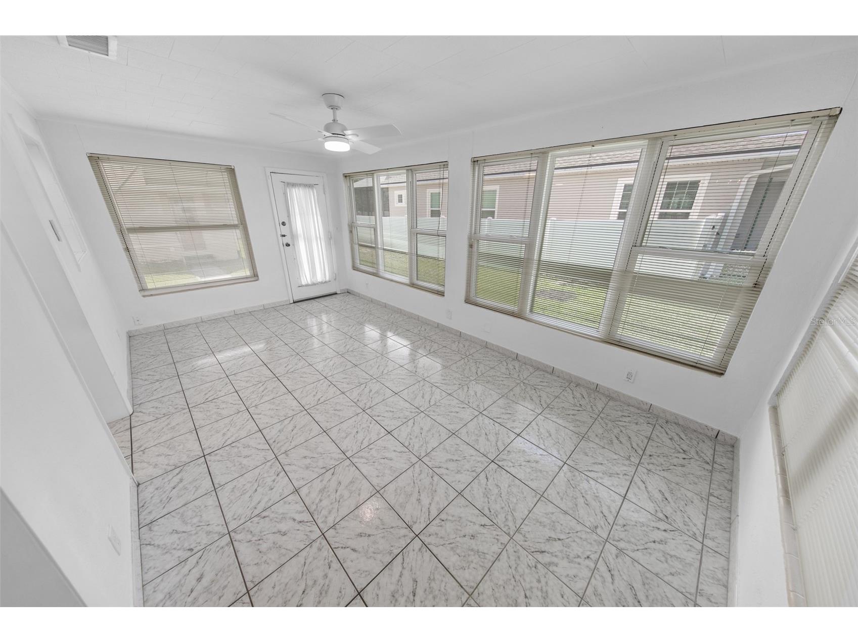 402 Seaview Avenue Daytona Beach FL 32118 NS1088477 image19