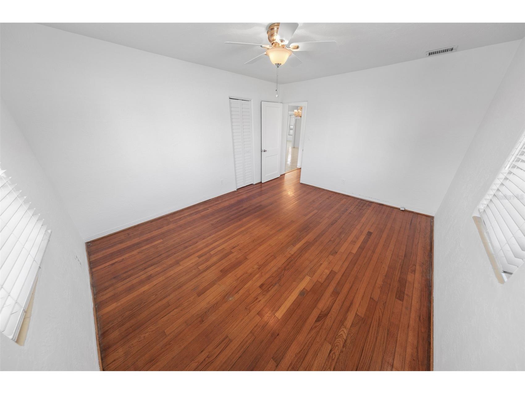 402 Seaview Avenue Daytona Beach FL 32118 NS1088477 image26