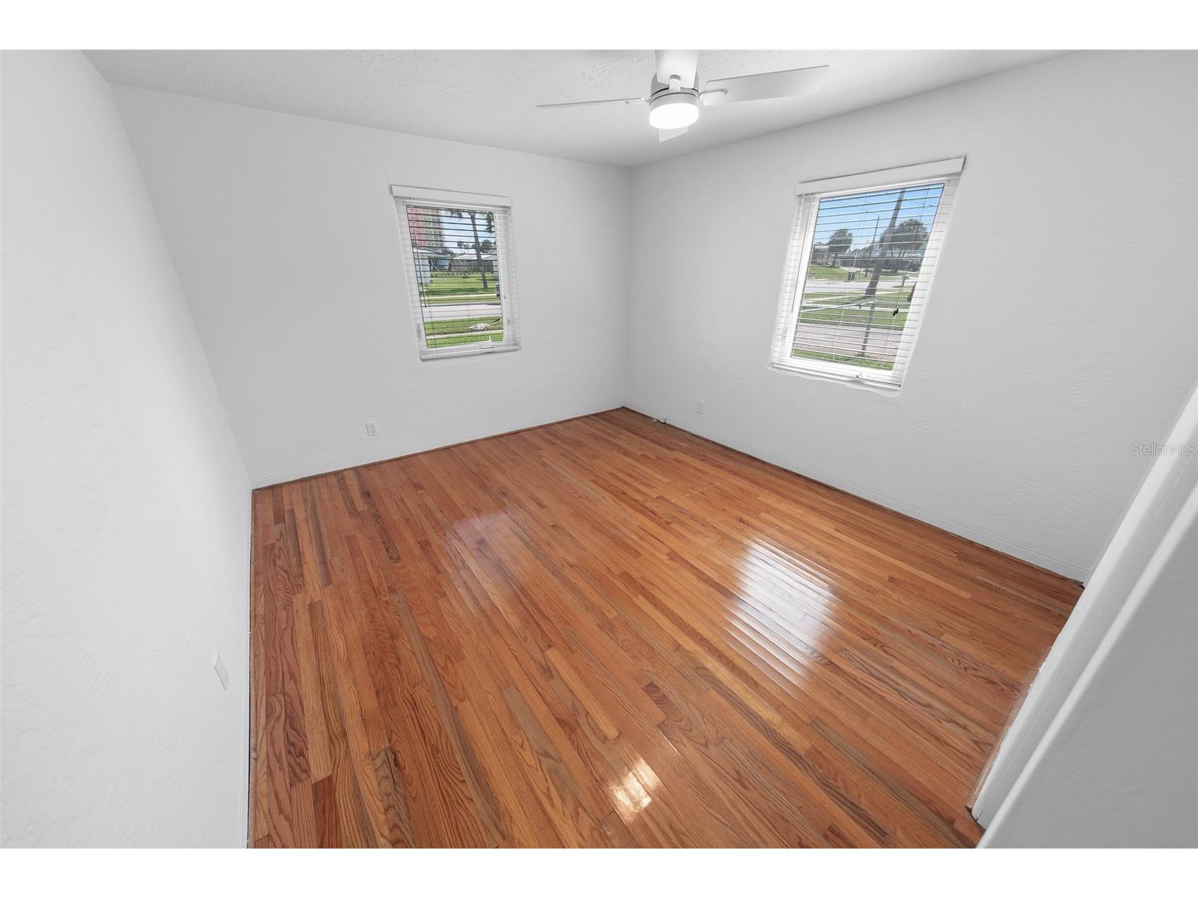 402 Seaview Avenue Daytona Beach FL 32118 NS1088477 image32