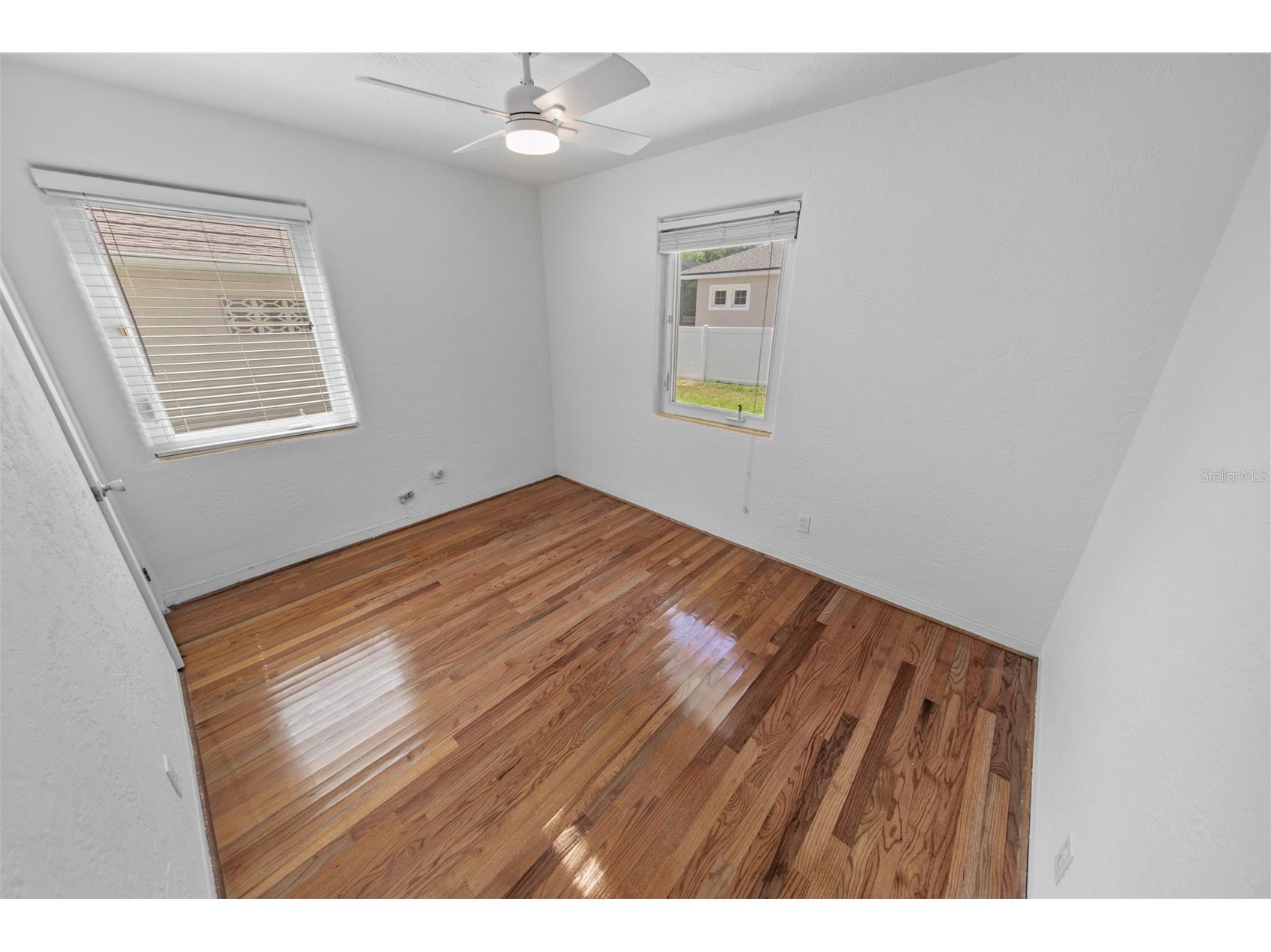 402 Seaview Avenue Daytona Beach FL 32118 NS1088477 image37