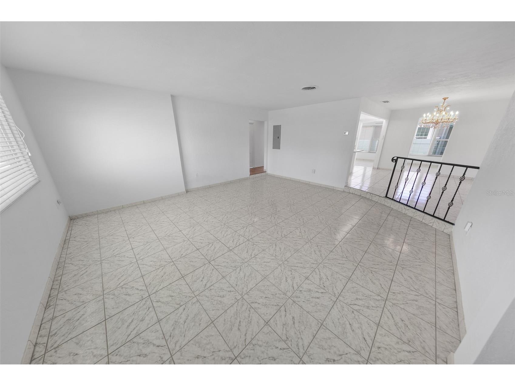 402 Seaview Avenue Daytona Beach FL 32118 NS1088477 image5