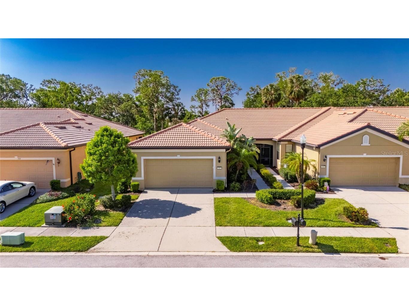 402 Seneca Falls Drive Apollo Beach FL 33572 TB8422120 image1