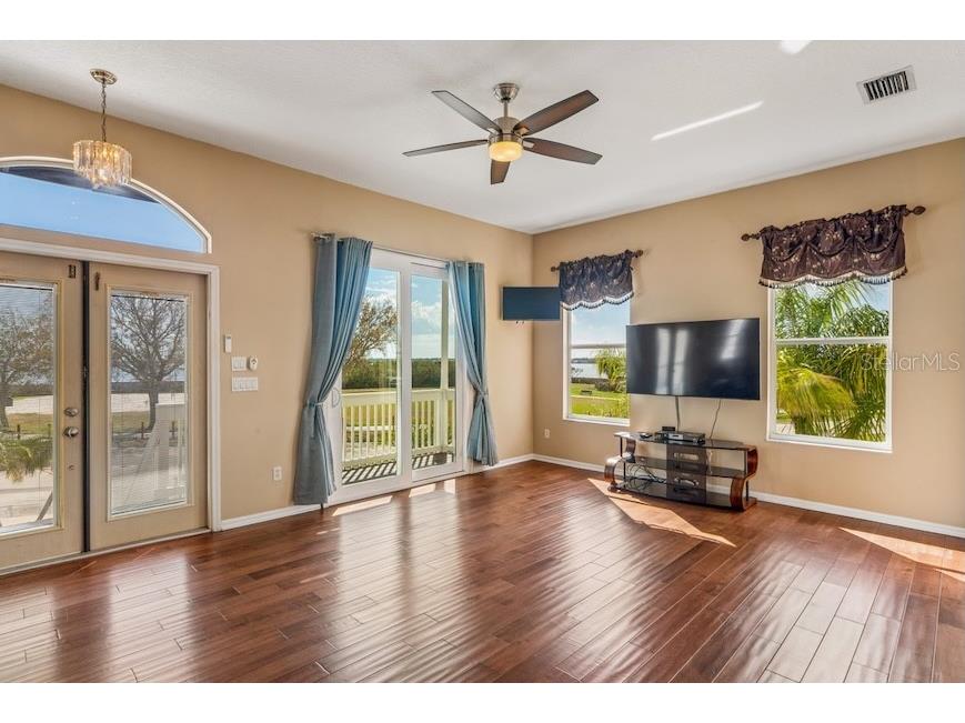 402 Shore Drive W Oldsmar FL 34677 - TAMPA BAY TB8485835 image5