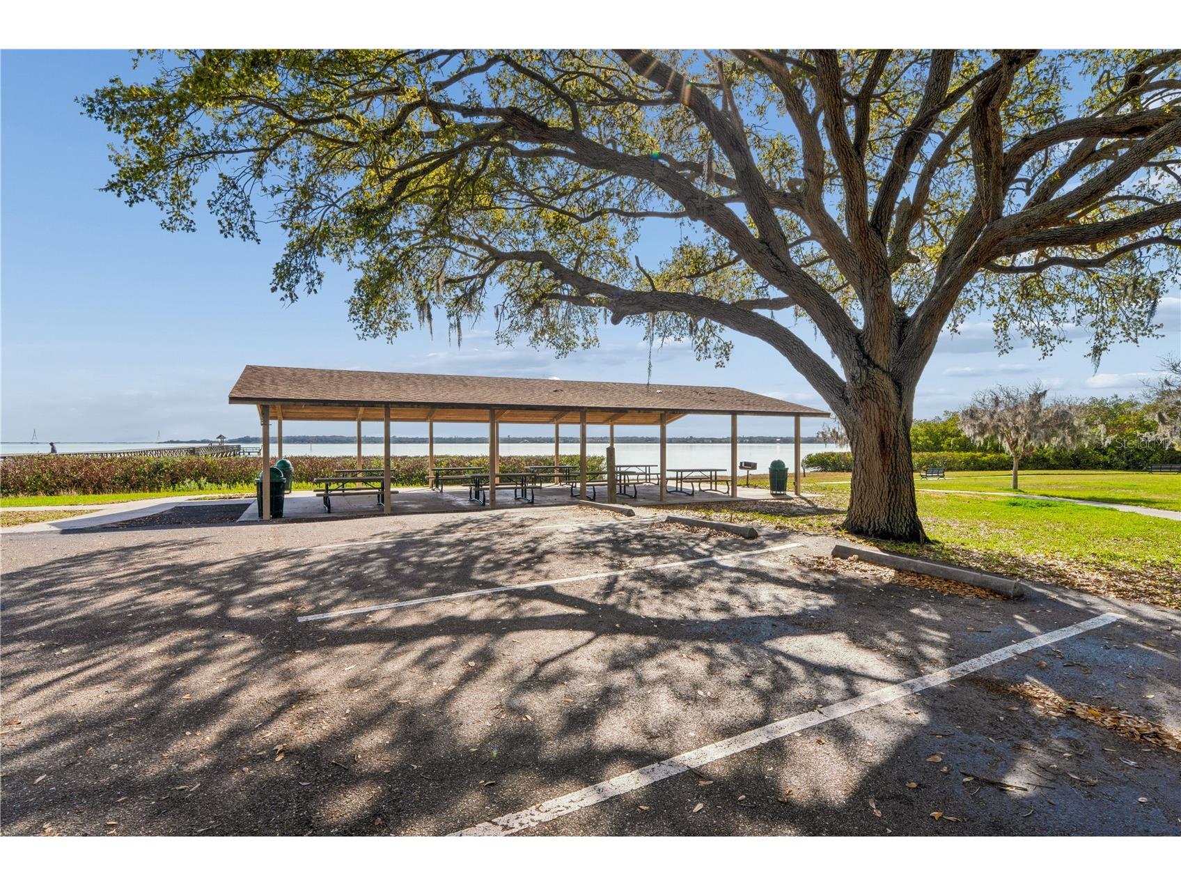 402 Shore Drive W Oldsmar FL 34677 - TAMPA BAY TB8485835 image58