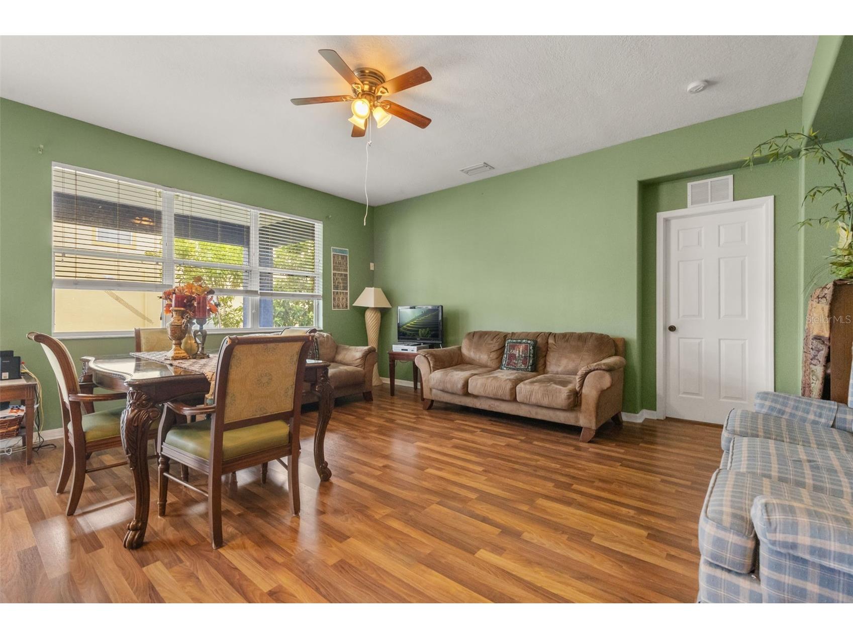 402 Vine Cliff Street Ruskin FL 33570 TB8527093 image5