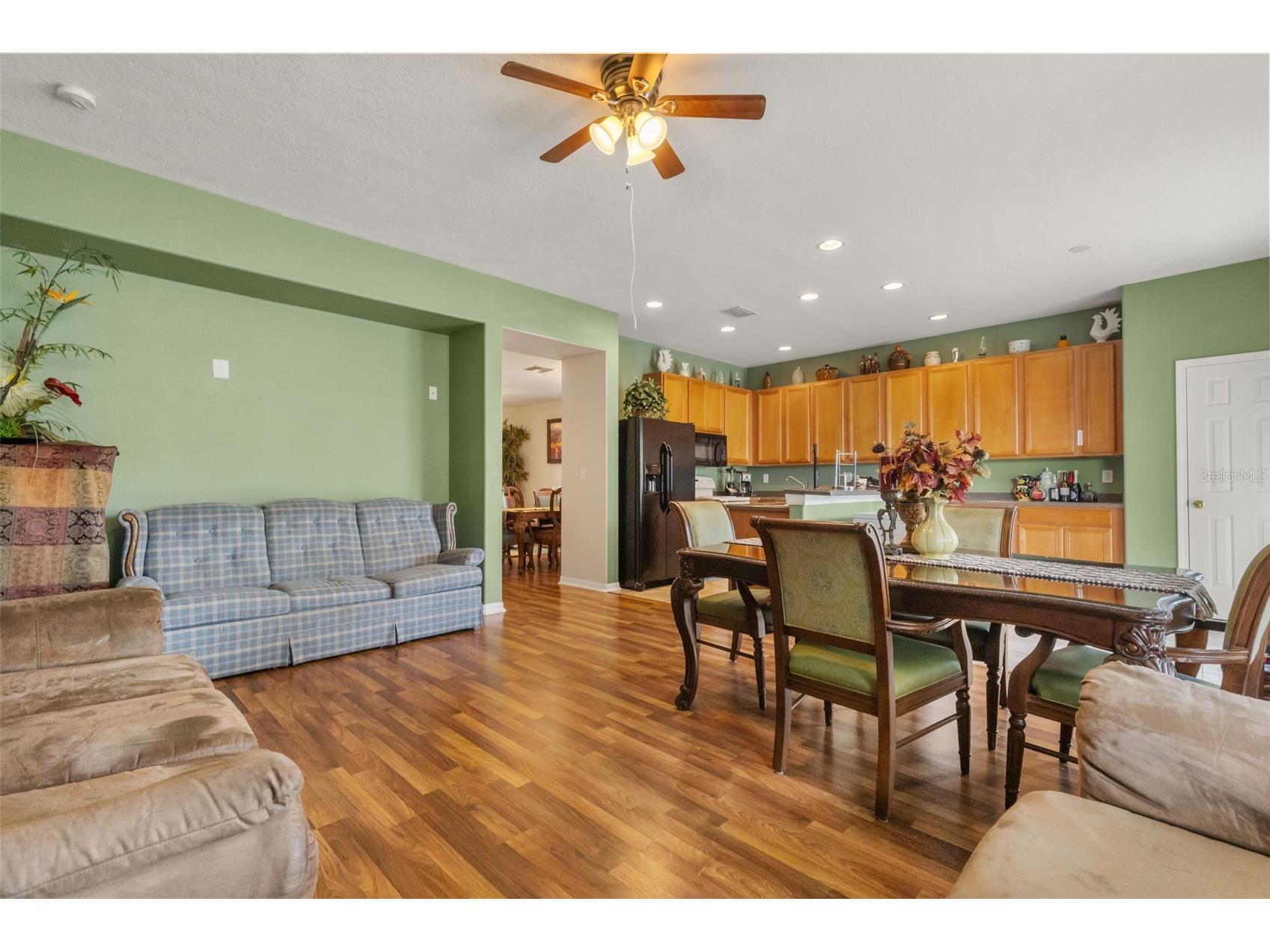 402 Vine Cliff Street Ruskin FL 33570 TB8527093 image6
