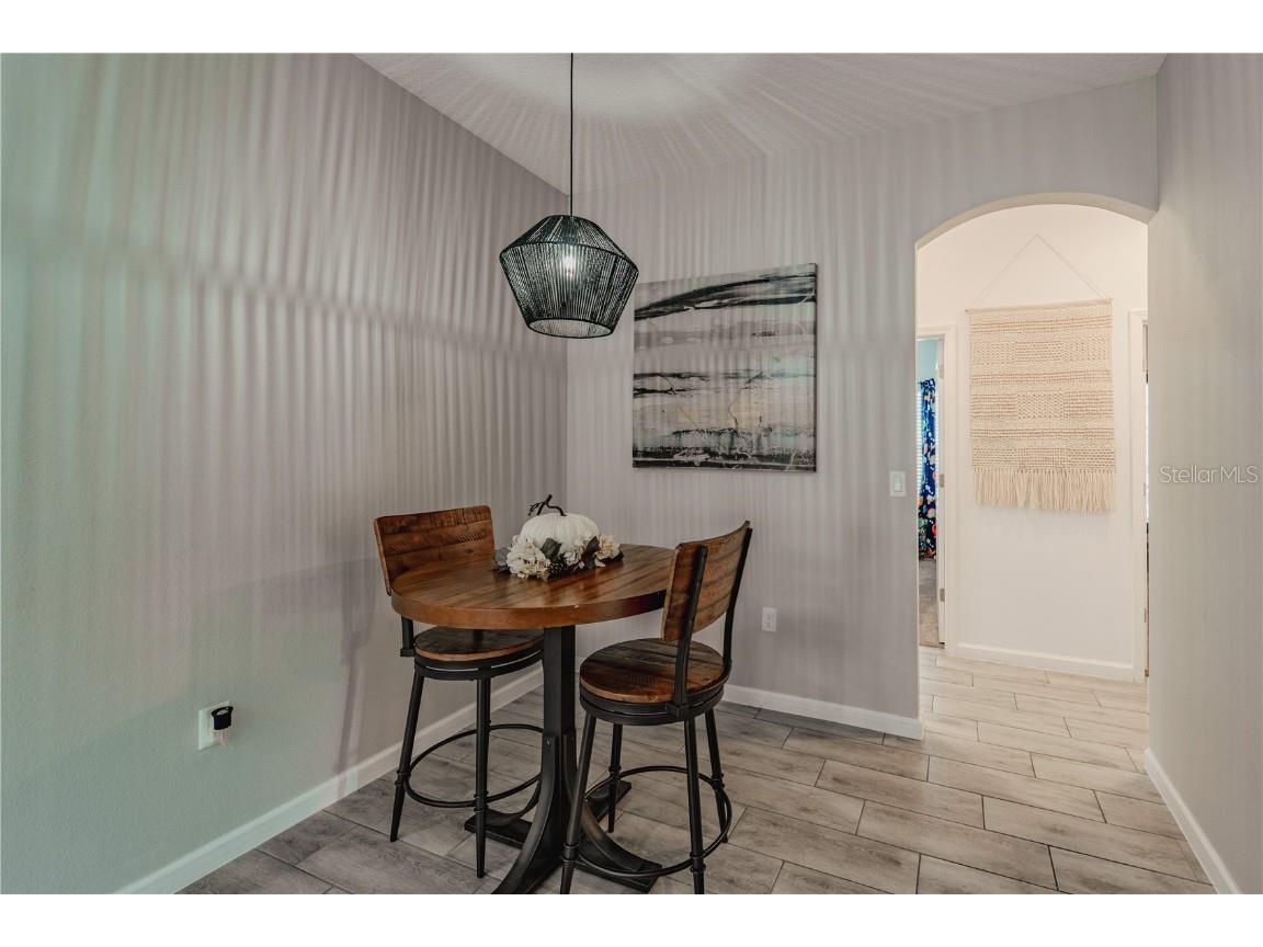 4020 Balsam Falls Road Deland FL 32724 V4945527 image11