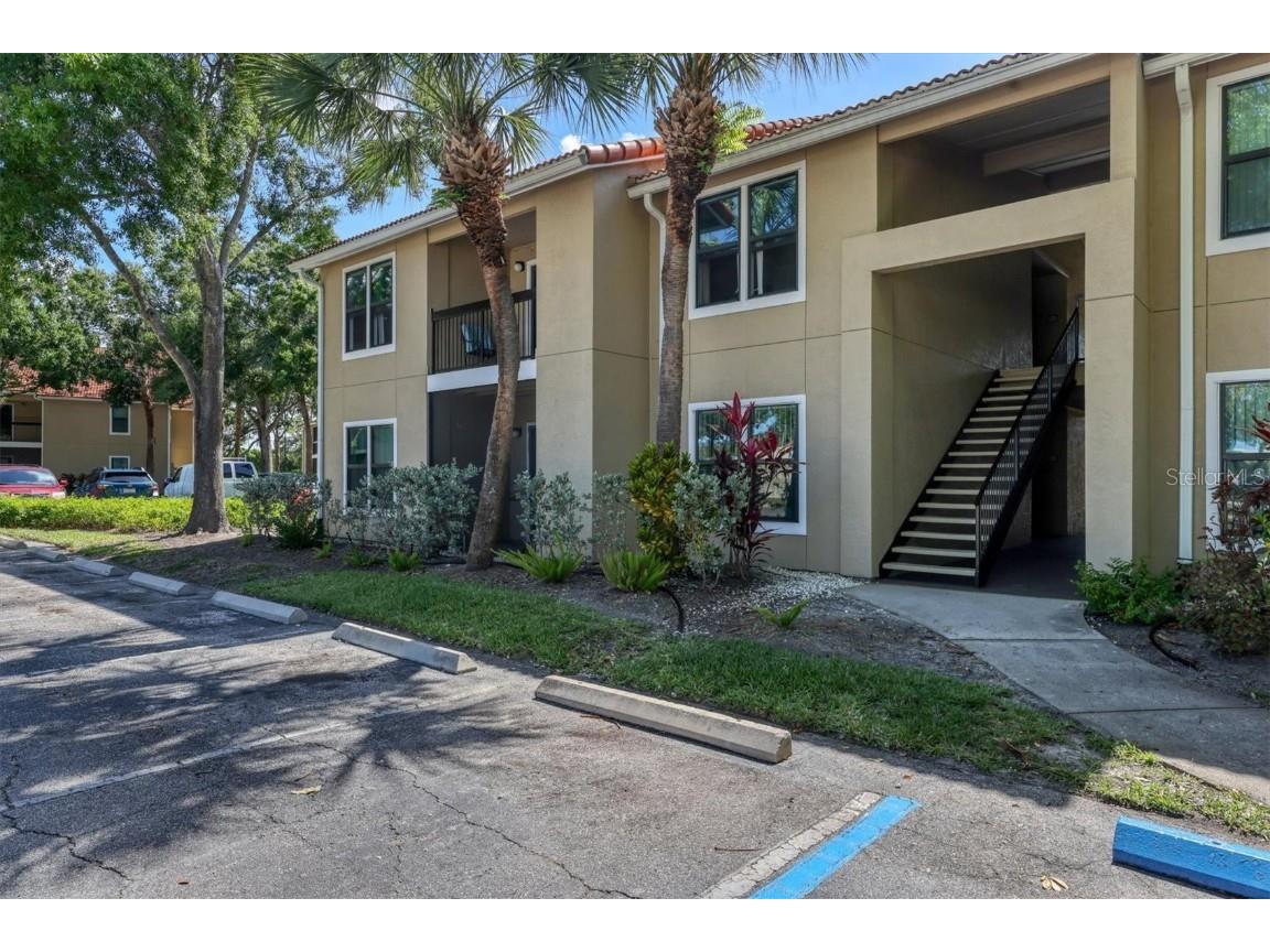 4020 Crockers Lake Boulevard #14 Sarasota FL 34238 A4572601 image1