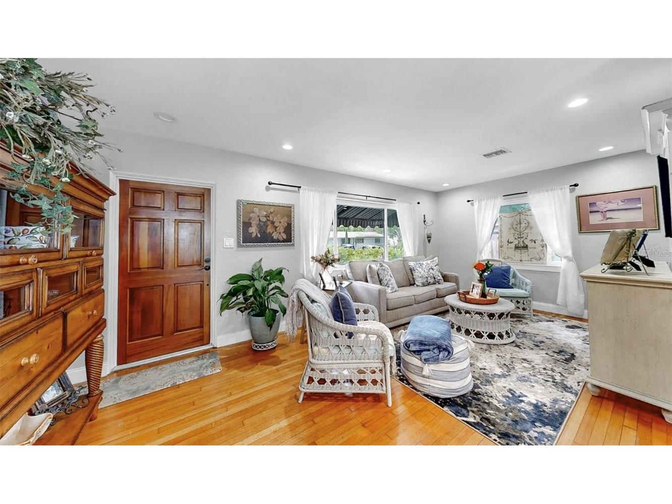 4020 Queen Street N Saint Petersburg FL 33714 TB8404537 image11