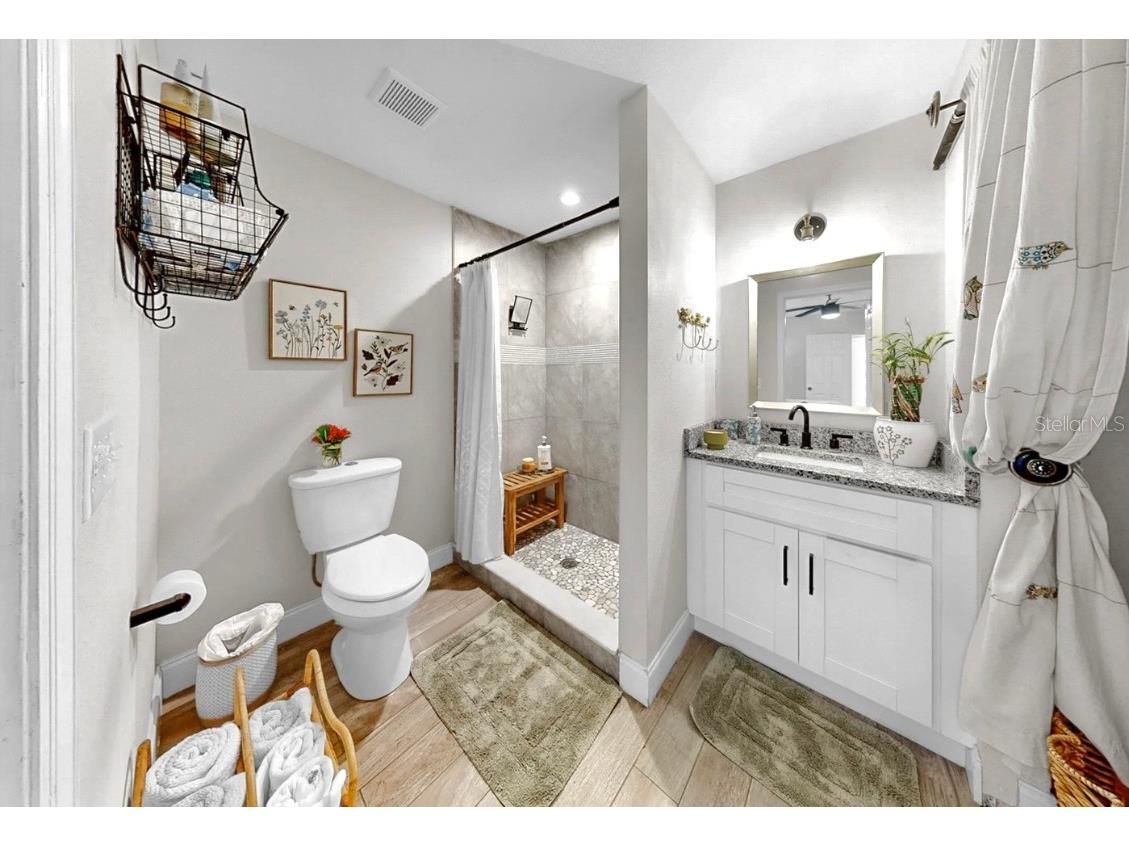 4020 Queen Street N Saint Petersburg FL 33714 TB8404537 image23