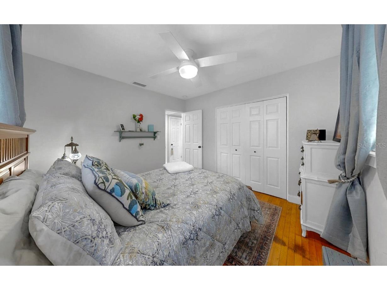 4020 Queen Street N Saint Petersburg FL 33714 TB8404537 image26