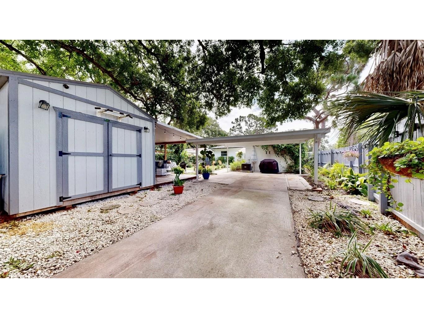 4020 Queen Street N Saint Petersburg FL 33714 TB8404537 image40