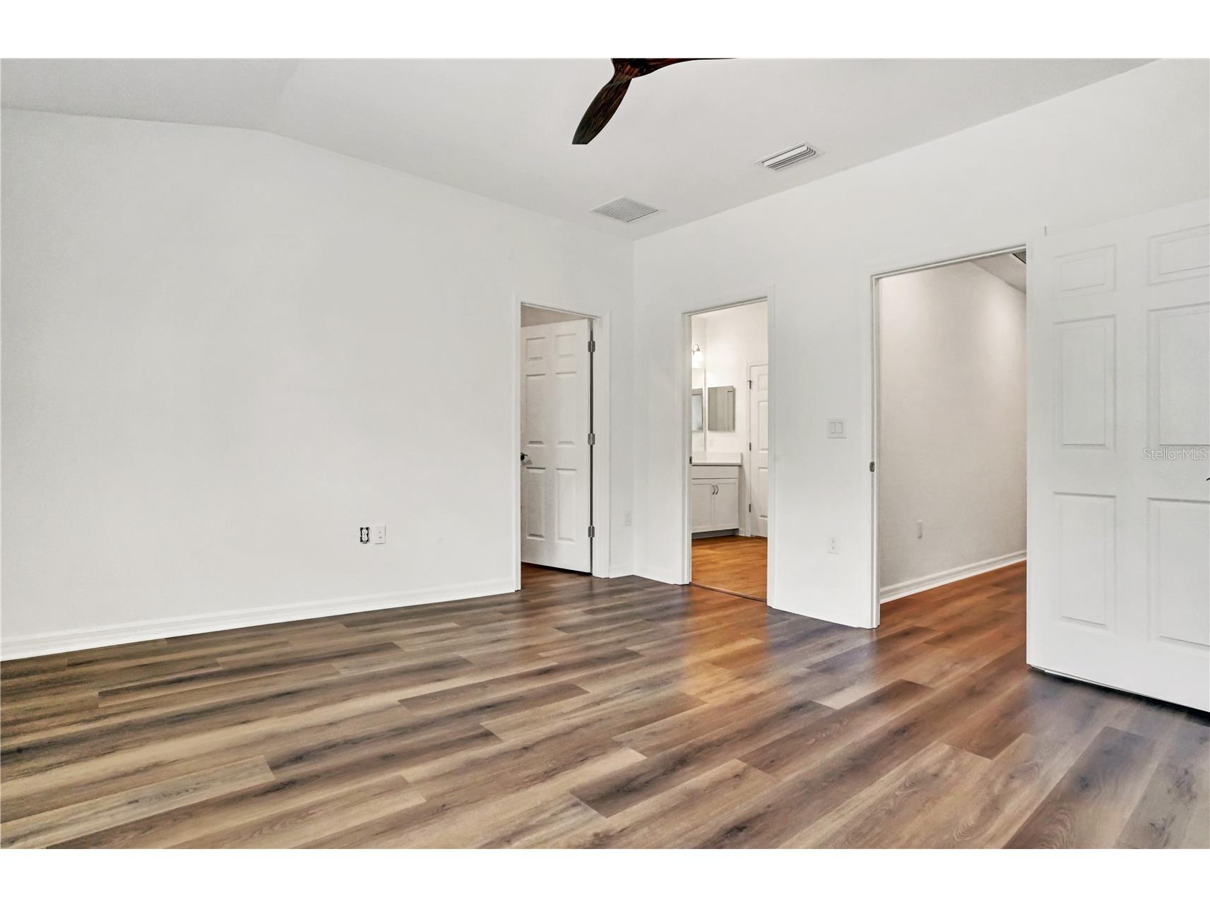 4020 Via Sienna Circle Sarasota FL 34243 A4698258 image26