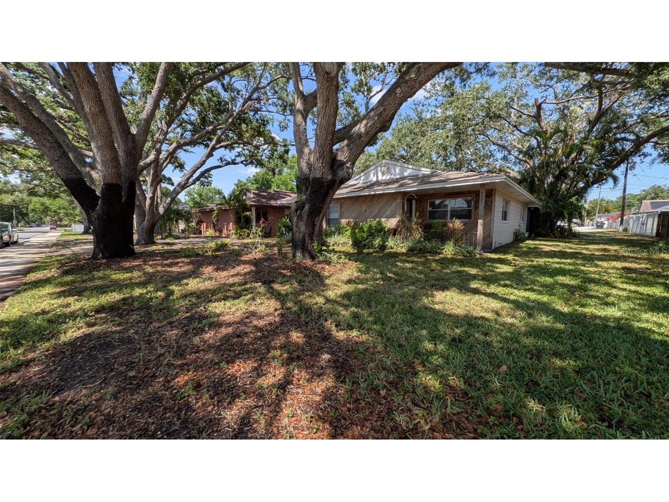 4021 19th Street N Saint Petersburg FL 33714 TB8388775 image1