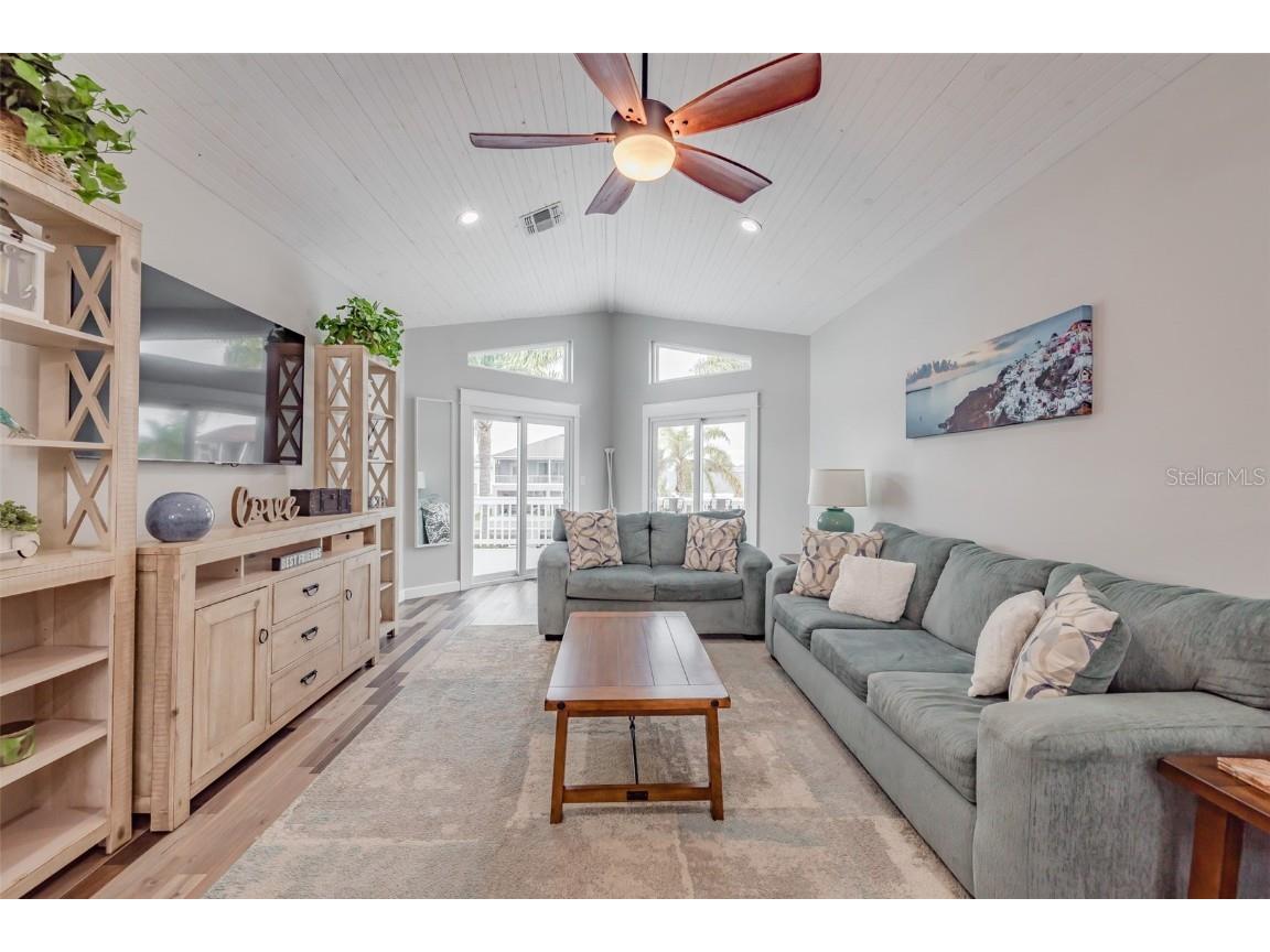 4021 Casa Court Hernando Beach FL 34607 - GOMEZ CANAL - GULF TB8371974 image19