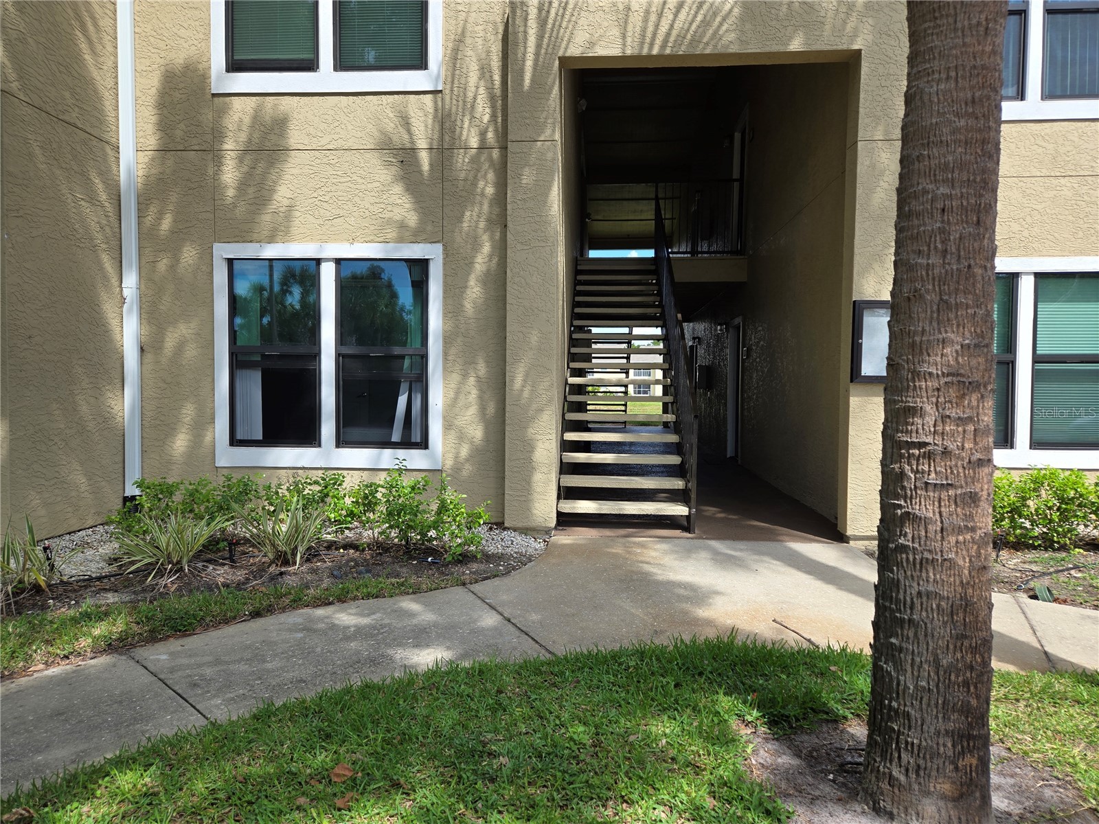 4021 Crockers Lake Boulevard #11 Sarasota FL 34238 A4688819 image1