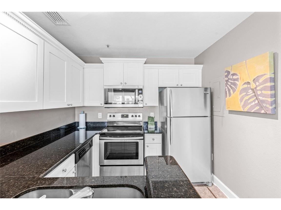 4021 Crockers Lake Boulevard #24 Sarasota FL 34238 A4676414 image14