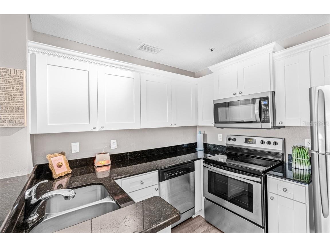 4021 Crockers Lake Boulevard #24 Sarasota FL 34238 A4676414 image16