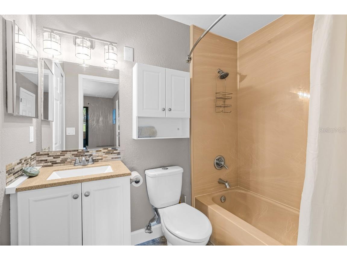 4021 Crockers Lake Boulevard #24 Sarasota FL 34238 A4676414 image22