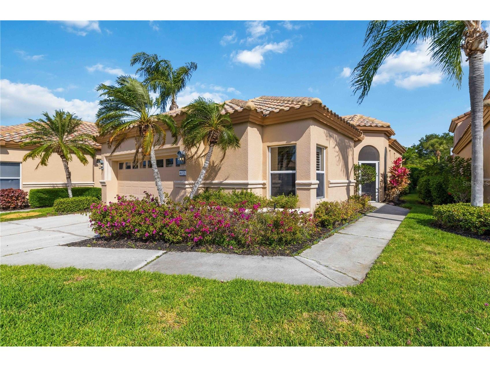 4021 Jardin Lane Sarasota FL 34238 A4689958 image1