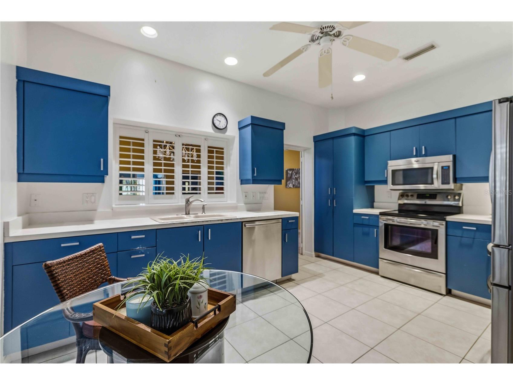 4021 Jardin Lane Sarasota FL 34238 A4689958 image6